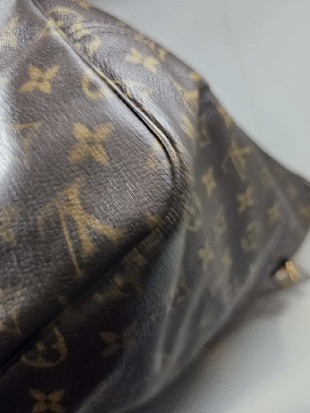 Louis Vuitton Neverfull GM Monogram Canvas Tote Bag in Brown